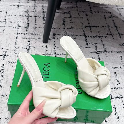 BOTTEGA VENETA 26S TWIST-STRAP HIGH-HEEL SANDALS 90 MM IN WHITE LAMBSKIN