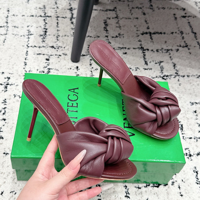 BOTTEGA VENETA 26S TWIST-STRAP HIGH-HEEL SANDALS 90 MM IN DARK RED LAMBSKIN
