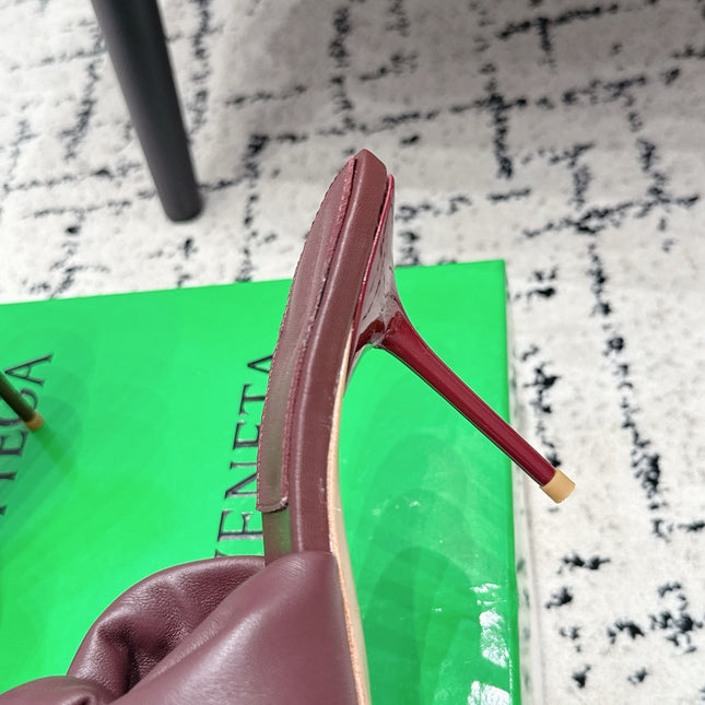 BOTTEGA VENETA 26S TWIST-STRAP HIGH-HEEL SANDALS 90 MM IN DARK RED LAMBSKIN
