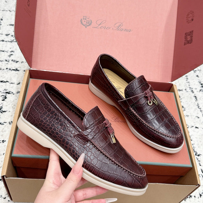 LP 26S SUMMER CHARMS WALK LOAFER IN DARK BROWN CROCODILE CALFSKIN GOLD HARDWARE