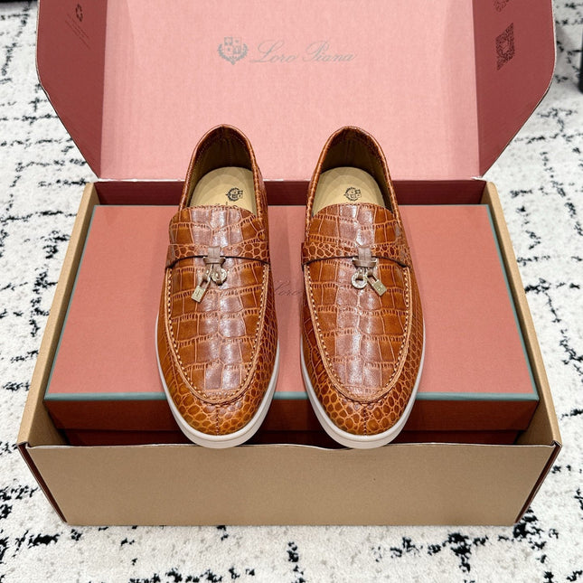 LP 26S SUMMER CHARMS WALK LOAFER IN CARAMEL BROWN CROCODILE CALFSKIN GOLD HARDWARE