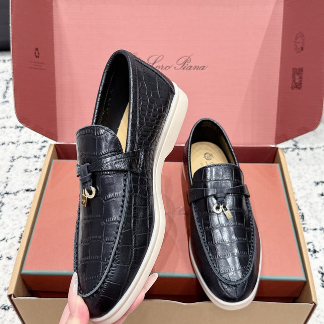 LP 26S SUMMER CHARMS WALK LOAFER IN BLACK CROCODILE CALFSKIN GOLD HARDWARE