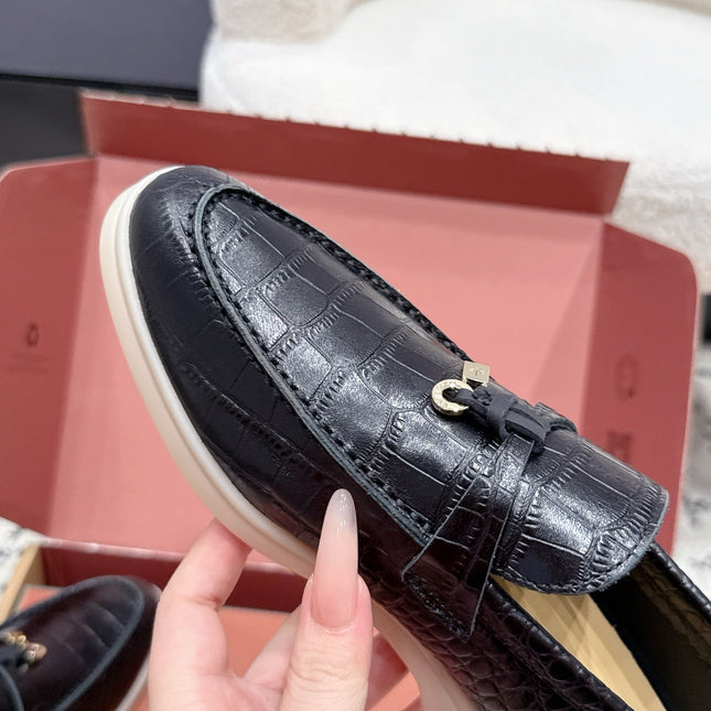 LP 26S SUMMER CHARMS WALK LOAFER IN BLACK CROCODILE CALFSKIN GOLD HARDWARE