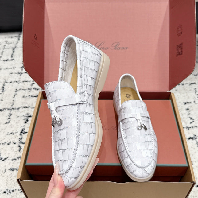 LP 26S SUMMER CHARMS WALK LOAFER IN WHITE CROCODILE CALFSKIN SILVER HARDWARE