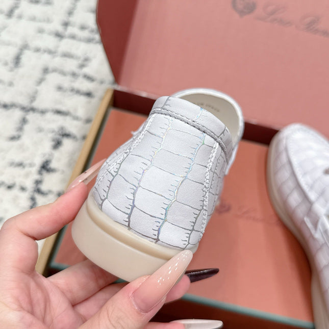 LP 26S SUMMER CHARMS WALK LOAFER IN WHITE CROCODILE CALFSKIN SILVER HARDWARE
