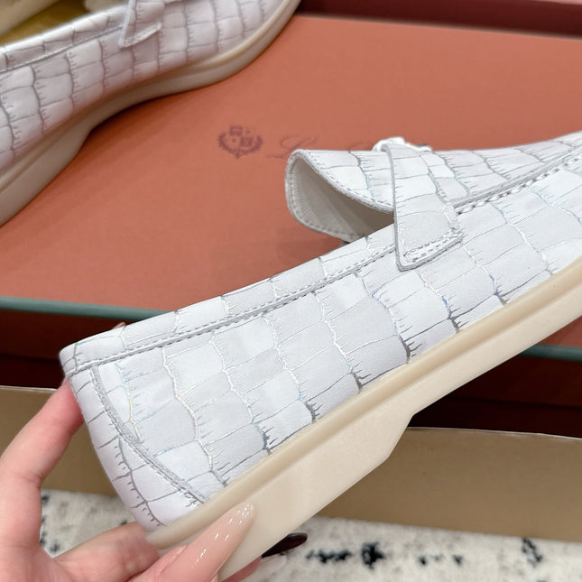 LP 26S SUMMER CHARMS WALK LOAFER IN WHITE CROCODILE CALFSKIN SILVER HARDWARE