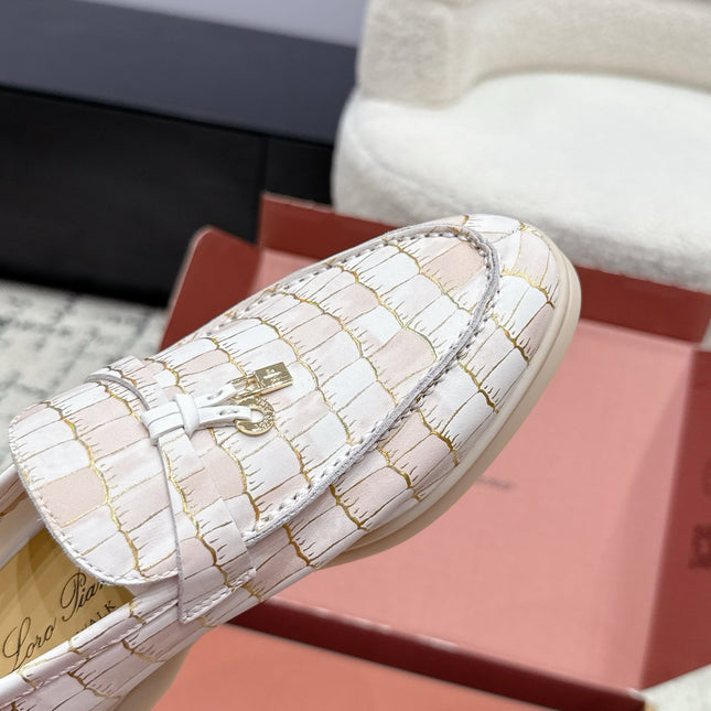 LP 26S SUMMER CHARMS WALK LOAFER IN WHITE CROCODILE CALFSKIN GOLD HARDWARE