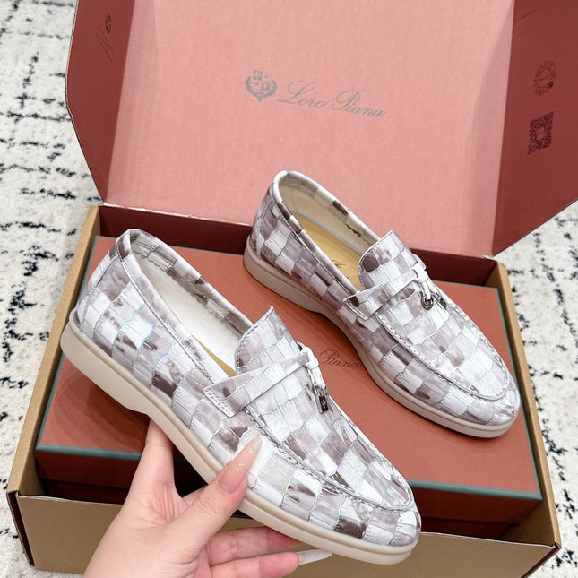 LP 26S SUMMER CHARMS WALK LOAFER IN PURPLE GRAY CROCODILE CALFSKIN SILVER HARDWARE