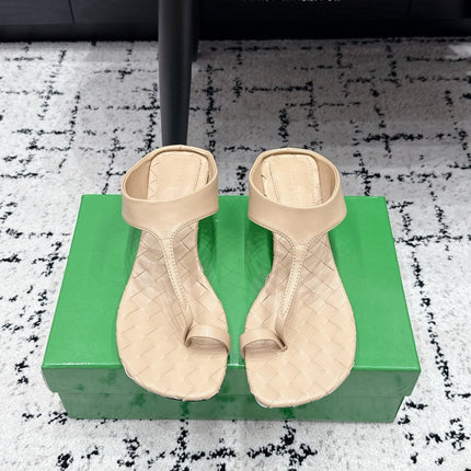 BOTTEGA VENETA 26S HIGH-HEEL THONG SANDALS 40 MM IN BEIGE CALFSKIN