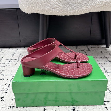 BOTTEGA VENETA 26S HIGH-HEEL THONG SANDALS 40 MM IN DARK RED CALFSKIN