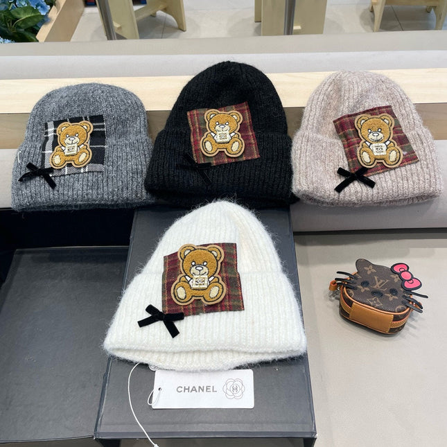 BEANIE HAT IN BLACK WOOL WITH BOW 421254