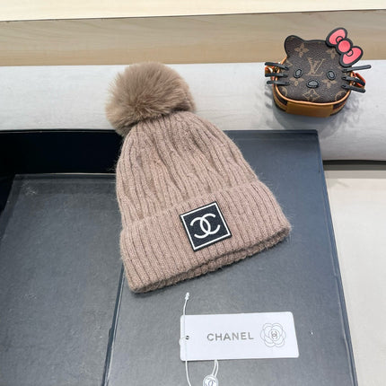 BEANIE HAT IN LIGHT BROWN WOOL 422175