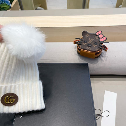 BEANIE HAT IN WHITE WOOL 422453