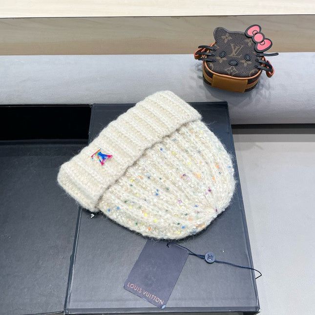 KNITTED BEANIE HAT IN WHITE WOOL 431620