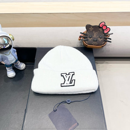 BEANIE HAT IN WHITE WOOL 435029