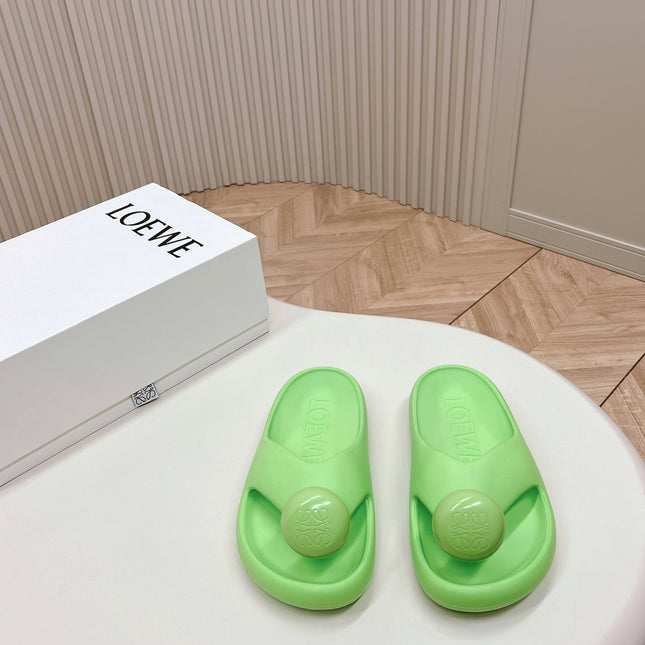 LOEWE 26S PEBBLE TOE-POST SLIDES IN LIGHT GREEN EVA
