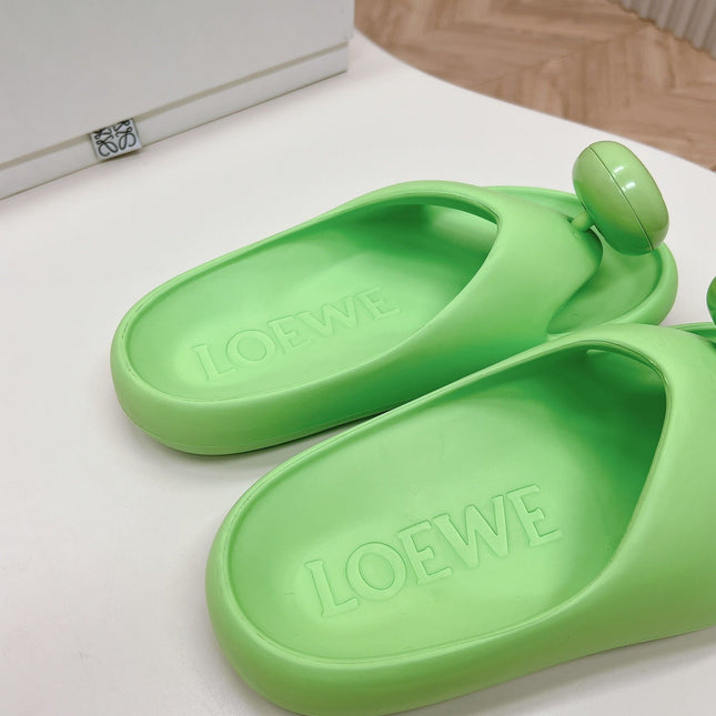 LOEWE 26S PEBBLE TOE-POST SLIDES IN LIGHT GREEN EVA