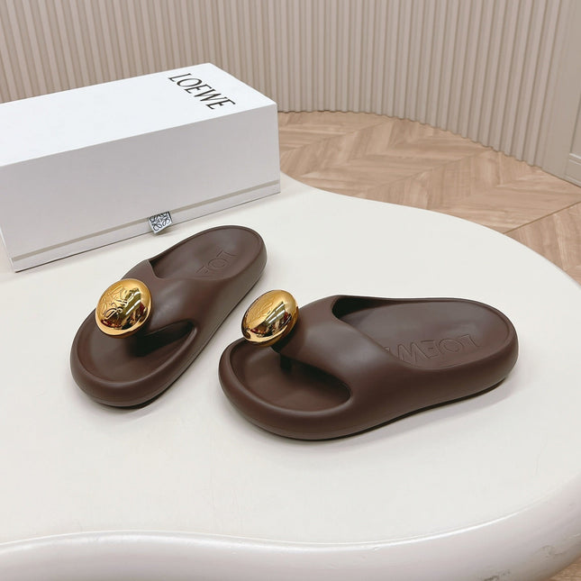 LOEWE 26S PEBBLE TOE-POST SLIDES IN DARK BROWN EVA GOLD HARDWARE