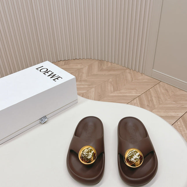 LOEWE 26S PEBBLE TOE-POST SLIDES IN DARK BROWN EVA GOLD HARDWARE