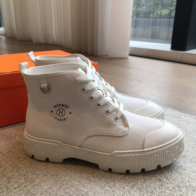 HM ITINERAIRE ANKLE BOOT WHITE CANVAS