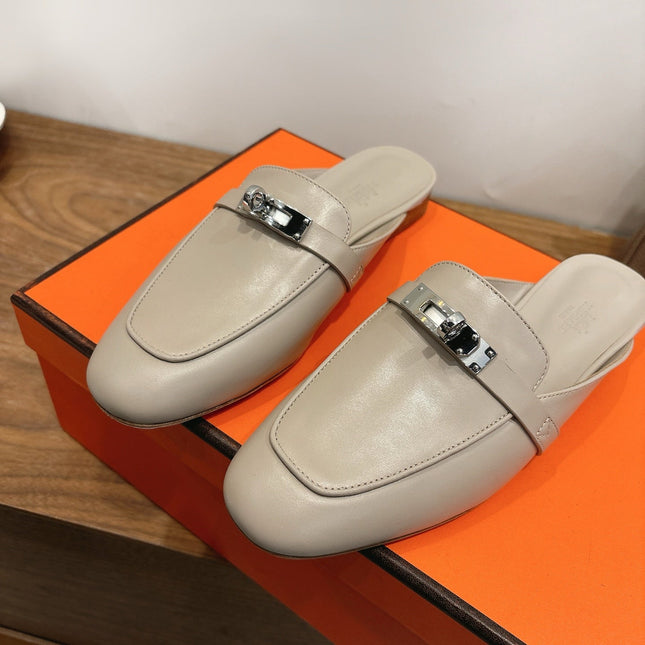HM 26S KELLY MULE IN BEIGE CALFSKIN SILVER HARDWARE