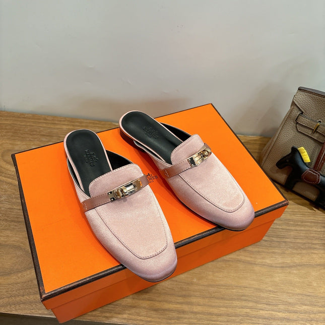 HM 26S OZ MULE IN PINK SATIN GOLD HARDWARE