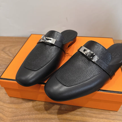 HM 26S OZ MULE IN BLACK CALFSKIN SILVER HARDWARE