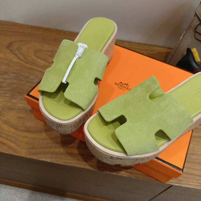 HM 26S WEDGE SANDALS IN PISTACHIO GREEN SUEDE AND LAMBSKIN