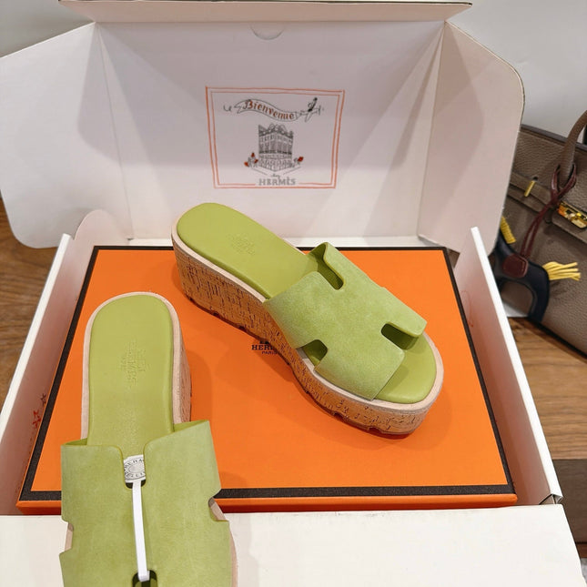 HM 26S WEDGE SANDALS IN PISTACHIO GREEN SUEDE AND LAMBSKIN