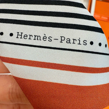 HERMES 26S TWILLY SCARF 86 IN SILK 500093
