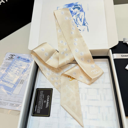 CHANEL 26S TWILLY SCARF 120 IN SILK 500091