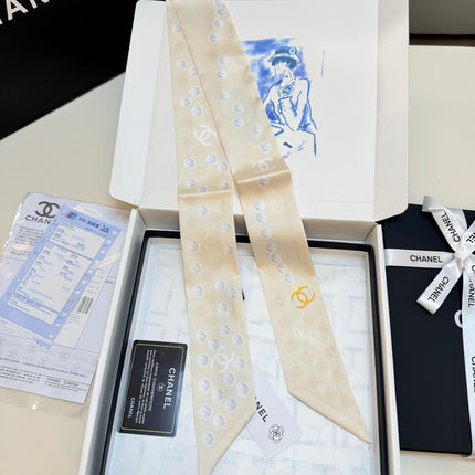 CHANEL 26S TWILLY SCARF 120 IN SILK 500091