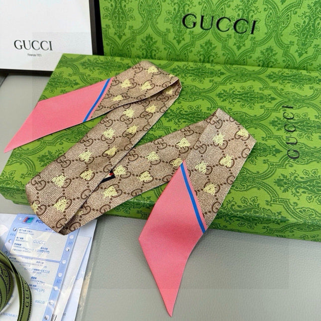 GUCCI 26S SCARF 90 IN SILK 289039