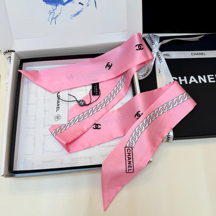 CHANEL 26S TWILLY SCARF 120 IN SILK 440964