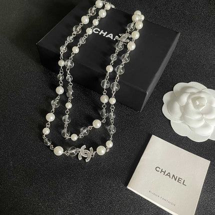 CHANEL 26S DOUBLE C LOGO PEARL & CRYSTAL LAYERED CHAIN NECKLACE IN SILVER METAL 629169