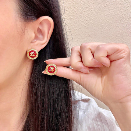 CHANEL 26S DOUBLE C LOGO ROUND STUD EARRINGS IN RED ENAMEL WITH GOLD CHAIN DETAIL 631909