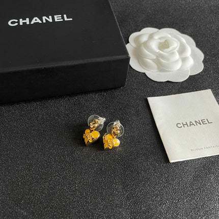CHANEL 26S DOUBLE C HEART DROP EARRINGS IN GOLD METAL 631912