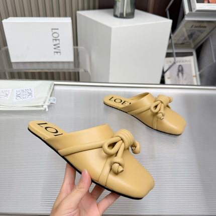 LOEWE 26S MULE LOAFERS IN WARM BEIGE CALFSKIN KNOT DETAIL