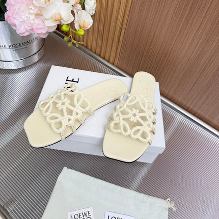 LOEWE 26S PETAL ANAGRAM SLIDE IN CREAM WHITE SOFT CALFSKIN