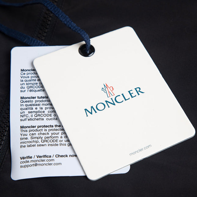 MONCLER 26S JACKET 501