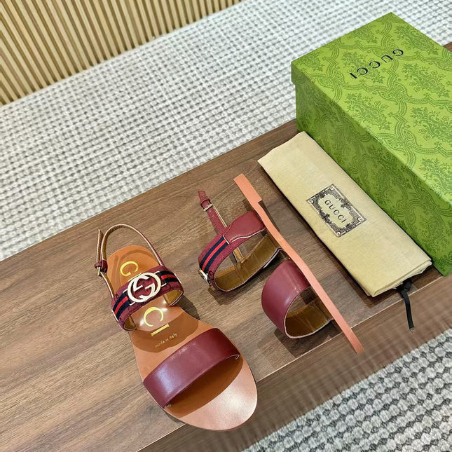 GUCCI 26S STRAP FLAT SANDALS IN BURGUNDY RED CALFSKIN GOLD HARDWARE