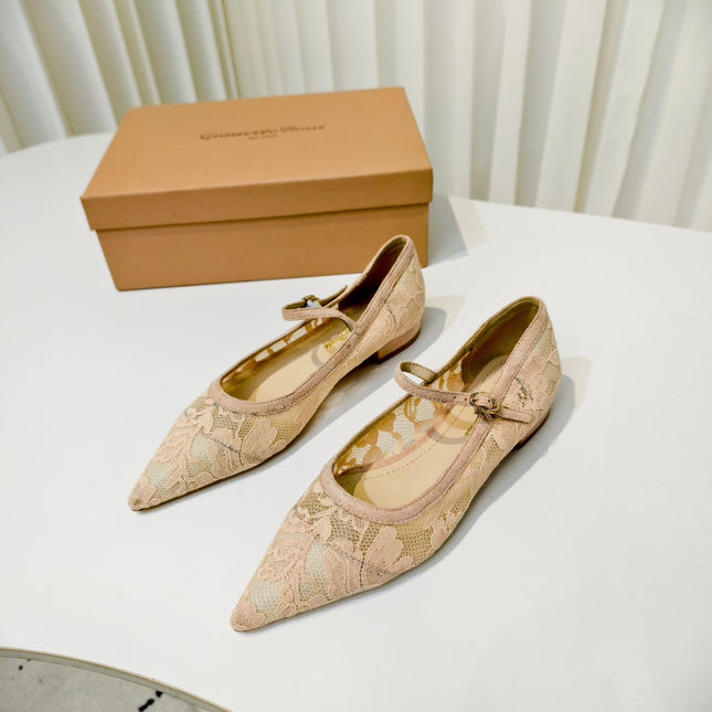 GIANVITO ROSSI 26S MARY JANE FLATS IN NUDE LACE FABRIC