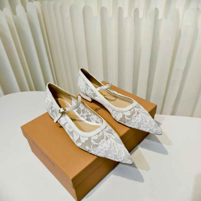 GIANVITO ROSSI 26S MARY JANE FLATS IN WHITE LACE FABRIC