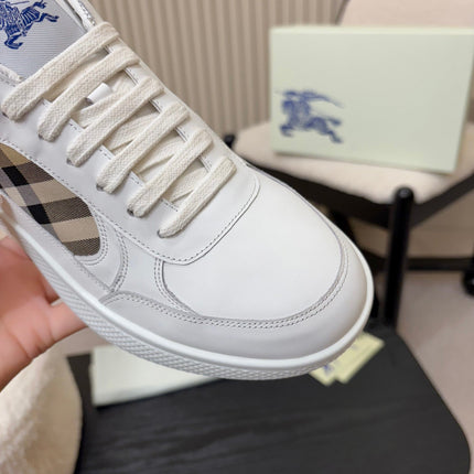BURBERRY 26S SNEAKERS IN WHITE AND BROWN CALFSKIN