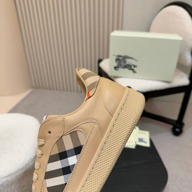 BURBERRY 26S SNEAKERS IN LIGHT BROWN AND BLACK CALFSKIN