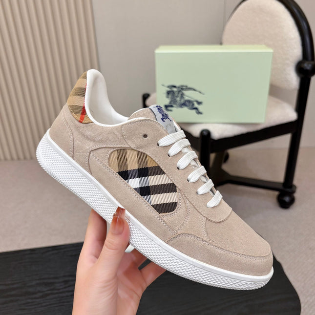 BURBERRY 26S SNEAKERS IN SAND BEIGE SUEDE
