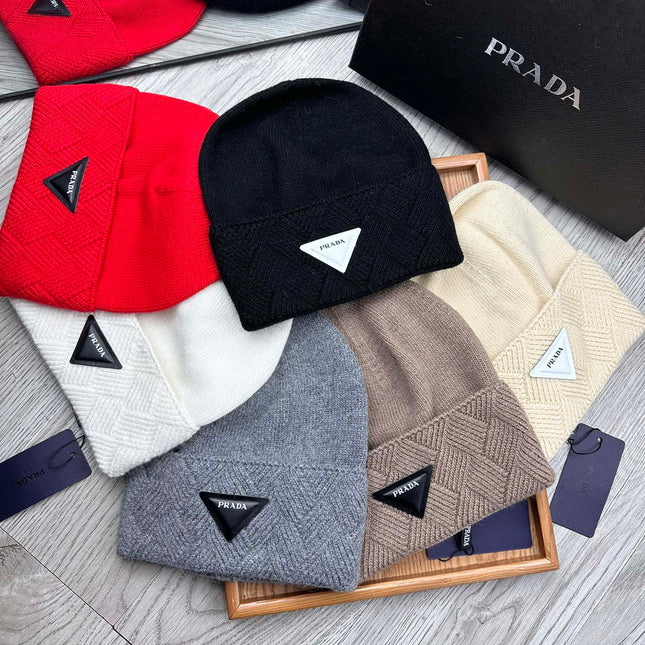 BEANIE HAT IN SHADOW GRAY WOOL AND RABBIT FUR 342034