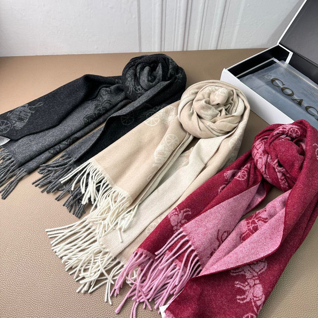 HORSE & CARRIAGE PRINT SCARF 195 CM IN BEIGE WOOL 375241