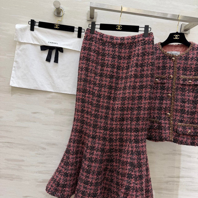 CHANEL 26S WOOL JACKET AND SKIRT SET 925