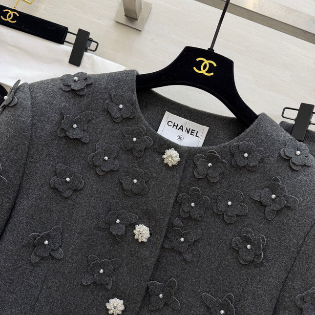 CHANEL 26S WOOL JACKET AND SKIRT SET 870